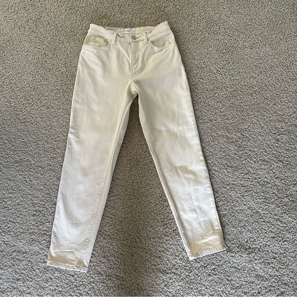 MANGO Mom Jeans in Ecru - Picture 3 of 5